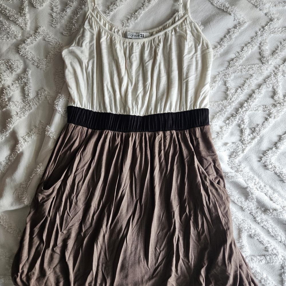 Forever 21 Sleeveless Dress With Pockets